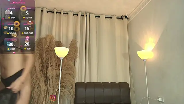 Snapshot of Maii_Luna chatting on 12, 5, 2026 Maii Luna online show from 12, 5, 2026