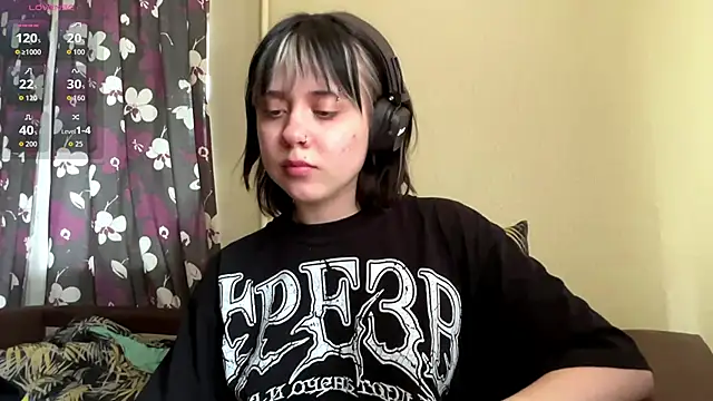 Snapshot of AueshaSimon chatting on 11, 6, 2026 AueshaSimon online show from 11, 6, 2026