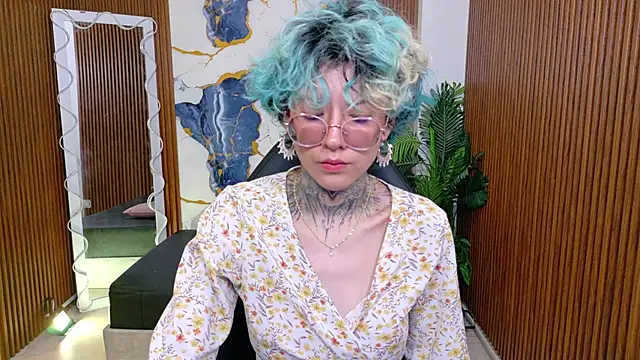 Lyra tay online show from 27, 5, 2026