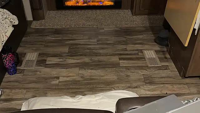 Snapshot of helovesanalbicouple chatting on 4, 3, 2026 helovesanalbicouple online show from 4, 3, 2026