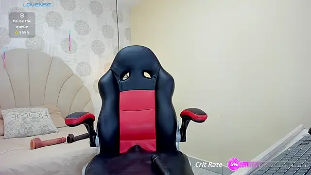 Snapshot of ROSEE_KAYLA1 chatting on 26, 5, 2026 ROSEE KAYLA1 online show from 26, 5, 2026