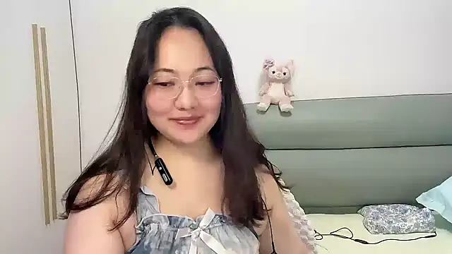 Snapshot of Susu-36E chatting on 8, 6, 2026 Susu-36E online show from 8, 6, 2026