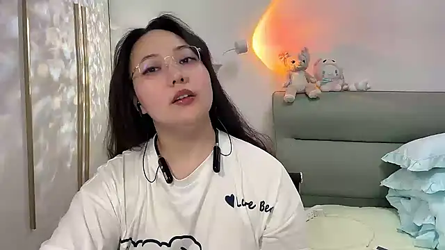 Snapshot of Susu-36E chatting on 19, 6, 2026 Susu-36E online show from 19, 6, 2026