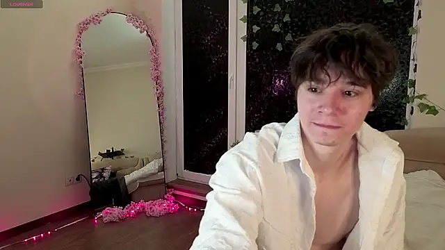 AnthonyCuutie online show from 29, 3, 2026