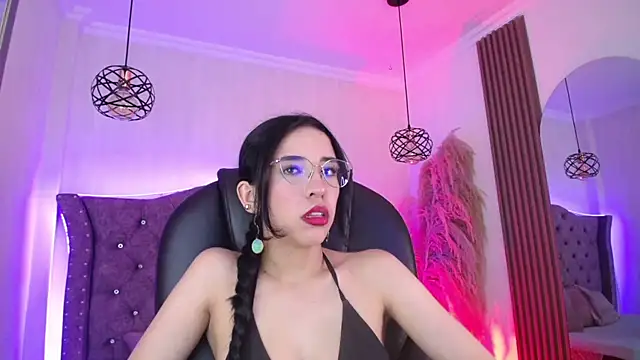 Snapshot of Amara_Davis1 chatting on 19, 4, 2026 Amara Davis1 online show from 19, 4, 2026