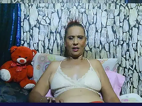 Snapshot of Hot_queen58 chatting on 13, 4, 2026 Hot queen58 online show from 13, 4, 2026