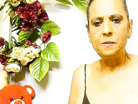 Snapshot of Hot_queen58 chatting on 28, 5, 2026 Hot queen58 online show from 28, 5, 2026