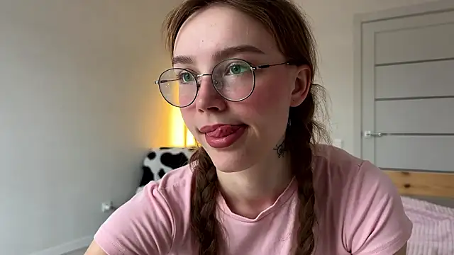 Lolatatee online show from 26, 3, 2026