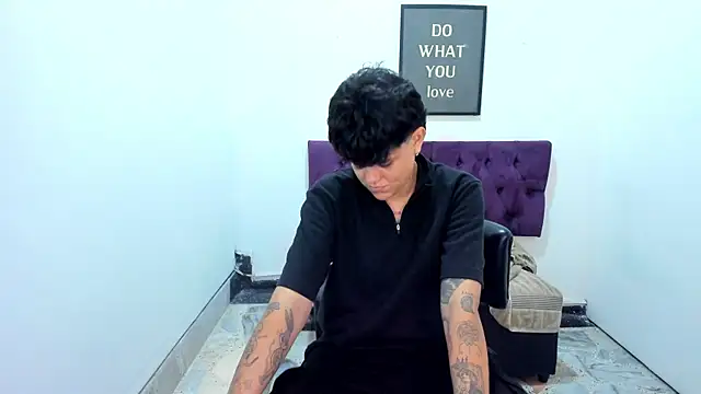 Snapshot of TomBoy_Natali chatting on 3, 5, 2026 TomBoy Natali online show from 3, 5, 2026