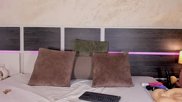 Natalia Cruzz online show from 29, 3, 2026