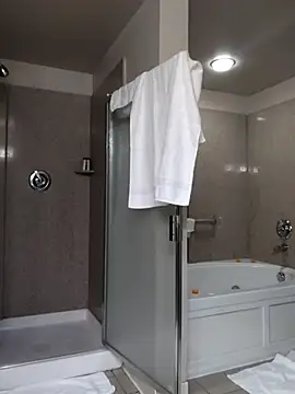 VelvetRae online show from 3, 3, 2026