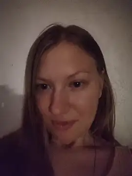 Snapshot of August_Shine chatting on 26, 5, 2026 August Shine online show from 26, 5, 2026