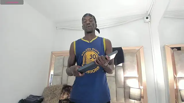 Snapshot of Titan_Moreno_ chatting on 16, 7, 2026 Titan Moreno online show from 16, 7, 2026
