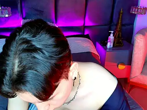 hollannd  online show from 14, 4, 2026