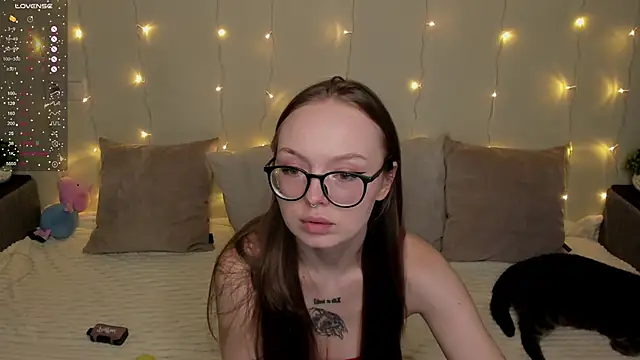 Snapshot of Ivy_toxic0 chatting on 28, 2, 2026 Ivy toxic0 online show from 28, 2, 2026