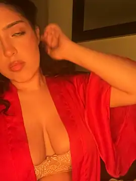 Snapshot of donya_star chatting on 4, 7, 2026 donya star online show from 4, 7, 2026