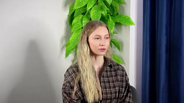 YuetteRaef online show from 5, 3, 2026