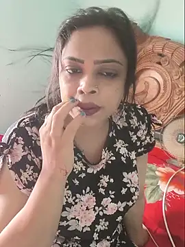 Snapshot of Beauty-3 chatting on 8, 6, 2026 Beauty-3 online show from 8, 6, 2026