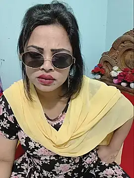 Snapshot of Beauty-3 chatting on 18, 6, 2026 Beauty-3 online show from 18, 6, 2026