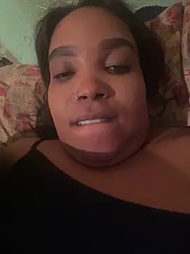 Snapshot of friendlybitch22 chatting on 28, 4, 2026 friendlybitch22 online show from 28, 4, 2026