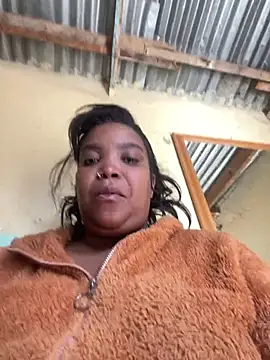 Snapshot of friendlybitch22 chatting on 2, 5, 2026 friendlybitch22 online show from 2, 5, 2026
