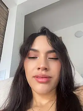 Snapshot of Mia-villalobos chatting on 21, 5, 2026 Mia-villalobos online show from 21, 5, 2026