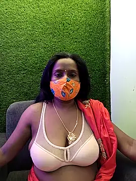 misti-boudii online show from 15, 4, 2026