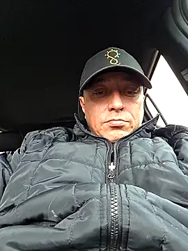 Snapshot of DoggiiDick chatting on 5, 3, 2026 DoggiiDick online show from 5, 3, 2026