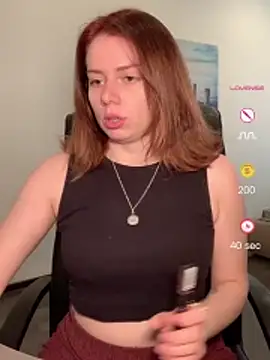 Snapshot of VelvetChloe chatting on 24, 4, 2026 VelvetChloe online show from 24, 4, 2026