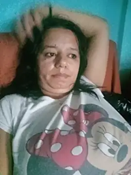 Snapshot of roxana_e43 chatting on 20, 6, 2026 roxana e43 online show from 20, 6, 2026