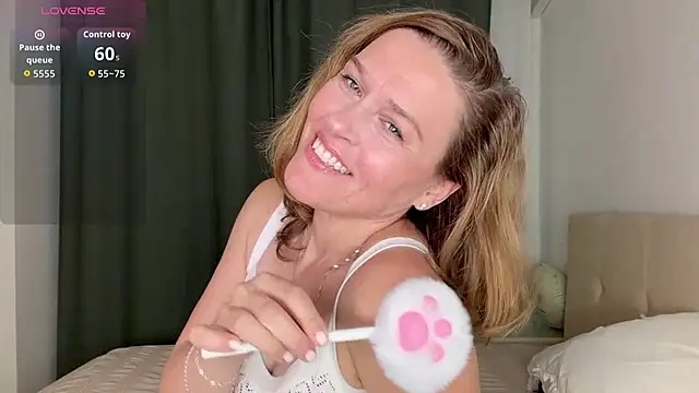 Snapshot of Lizacams chatting on 3, 6, 2026 Lizacams online show from 3, 6, 2026