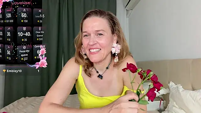 Snapshot of Lizacams chatting on 11, 6, 2026 Lizacams online show from 11, 6, 2026