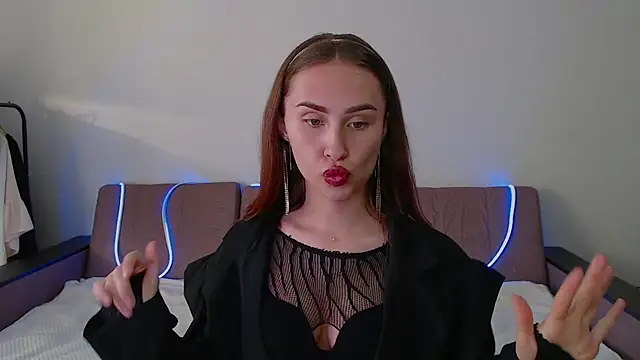Snapshot of yourameliaa chatting on 20, 4, 2026 yourameliaa online show from 20, 4, 2026