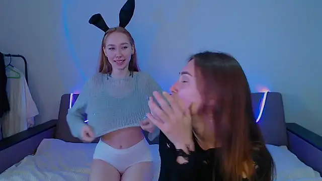 Snapshot of yourameliaa chatting on 23, 4, 2026 yourameliaa online show from 23, 4, 2026