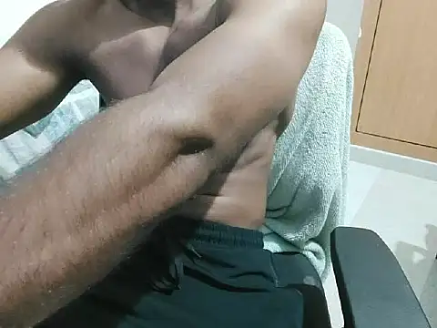 Snapshot of kratosTheHunk chatting on 9, 8, 2026 kratosTheHunk online show from 9, 8, 2026