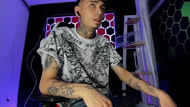 Max Hader  online show from 9, 4, 2026