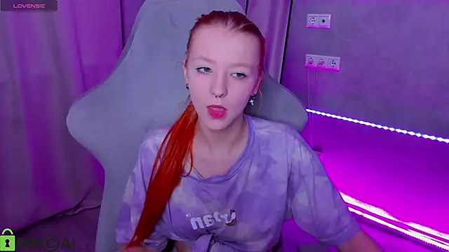 Emma Dusk online show from 8, 5, 2026