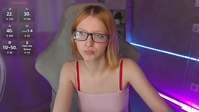 Emma Dusk online show from 28, 6, 2026