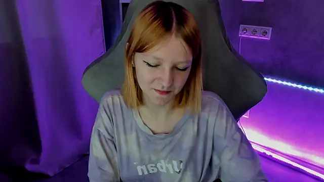 Emma Dusk online show from 9, 7, 2026