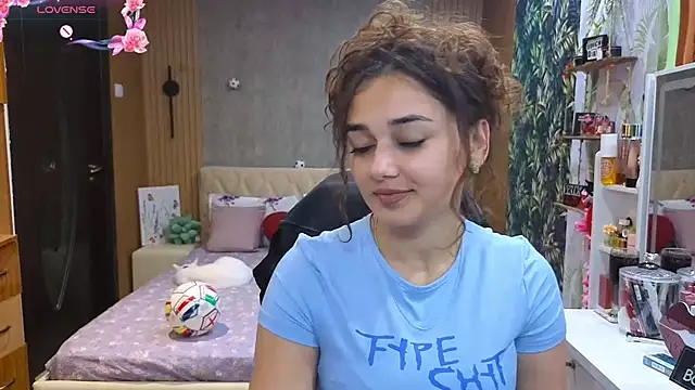 Snapshot of KatarinaHeaven chatting on 19, 6, 2026 KatarinaHeaven online show from 19, 6, 2026