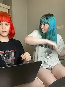 Snapshot of AlexaGudz chatting on 11, 5, 2026 AlexaGudz online show from 11, 5, 2026