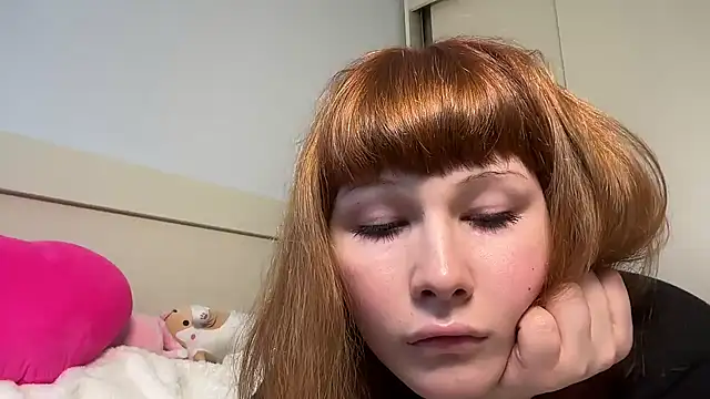 Snapshot of AlexaGudz chatting on 6, 6, 2026 AlexaGudz online show from 6, 6, 2026