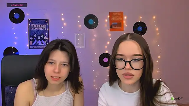 Snapshot of aria_wild_ chatting on 1, 5, 2026 aria wild online show from 1, 5, 2026