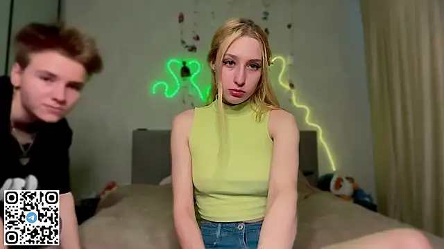 Snapshot of Emma_Willson chatting on 7, 7, 2026 Emma Willson online show from 7, 7, 2026