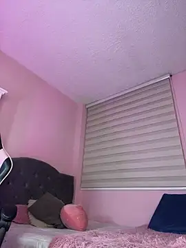 Franchezcaa  online show from 27, 3, 2026