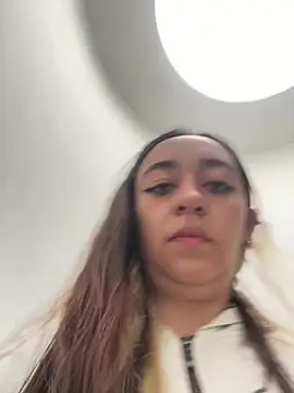 Im Luuu online show from 11, 4, 2026