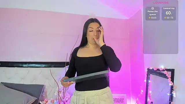 Emily Roussee online show from 11, 4, 2026