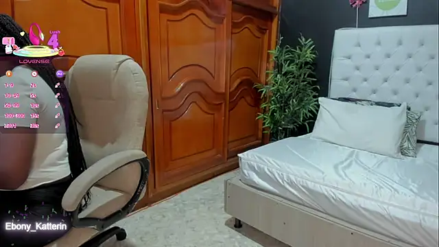 ebony katterin online show from 11, 4, 2026