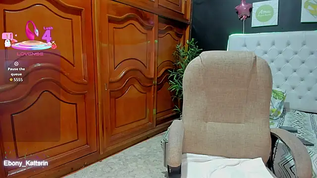 ebony katterin online show from 18, 4, 2026