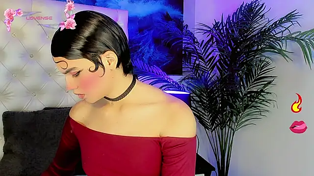 Snapshot of Valentiina_Foxx chatting on 17, 7, 2026 Valentiina Foxx online show from 17, 7, 2026